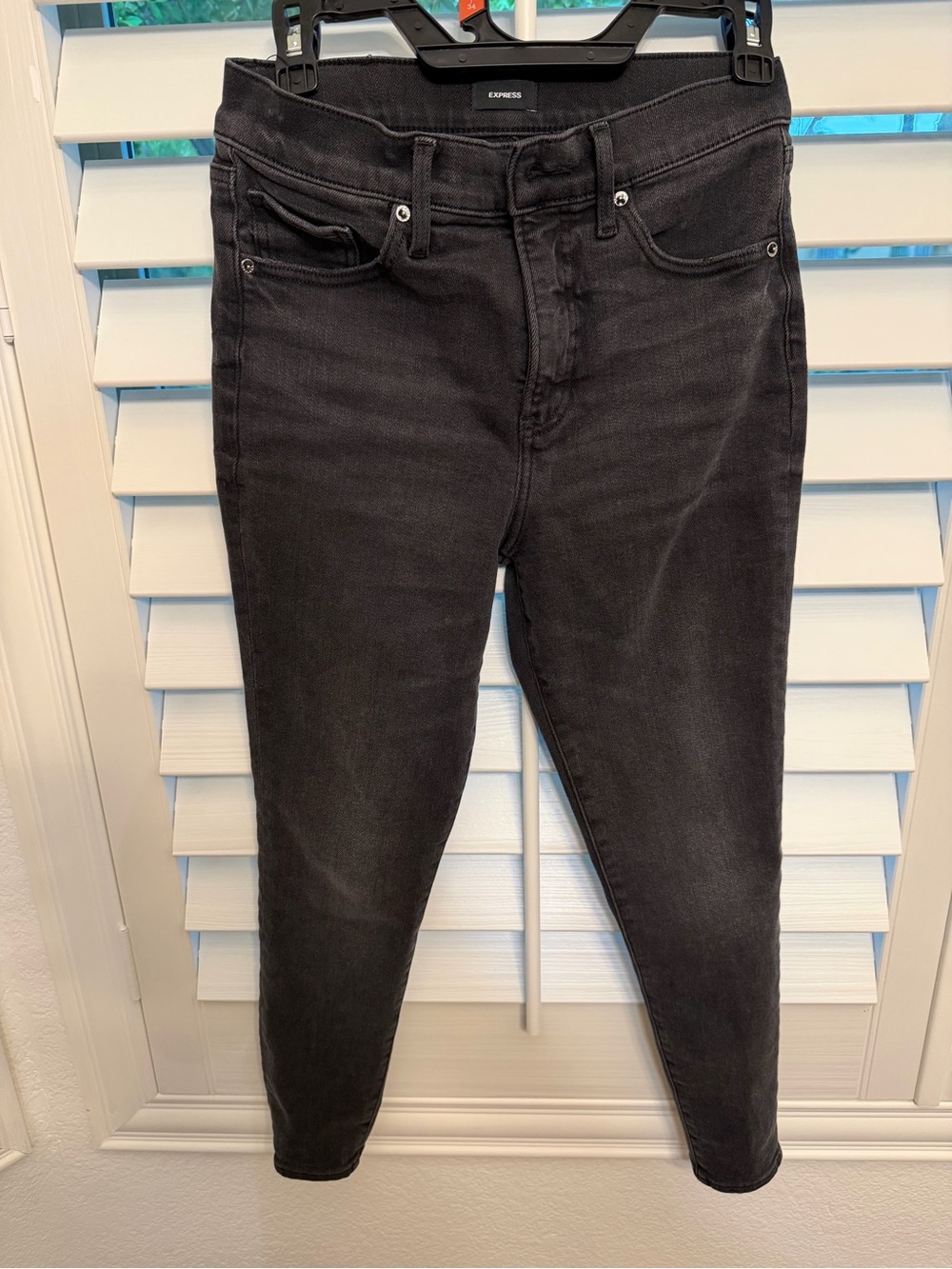 Express Women’s Black Skinny Jeans